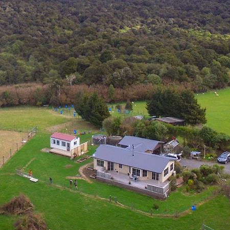 Tram Track Cosy Cabin Reserve Papatowai Bagian luar foto